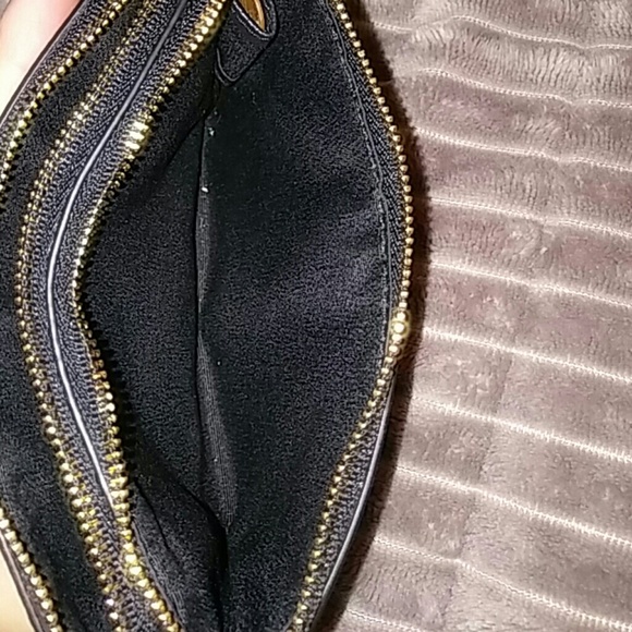 Pebbled leather Coach double wristlet - Picture 4 of 4